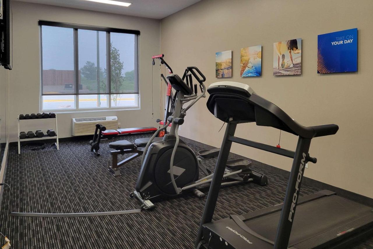 Comfort Inn & Suites North Battleford Εξωτερικό φωτογραφία