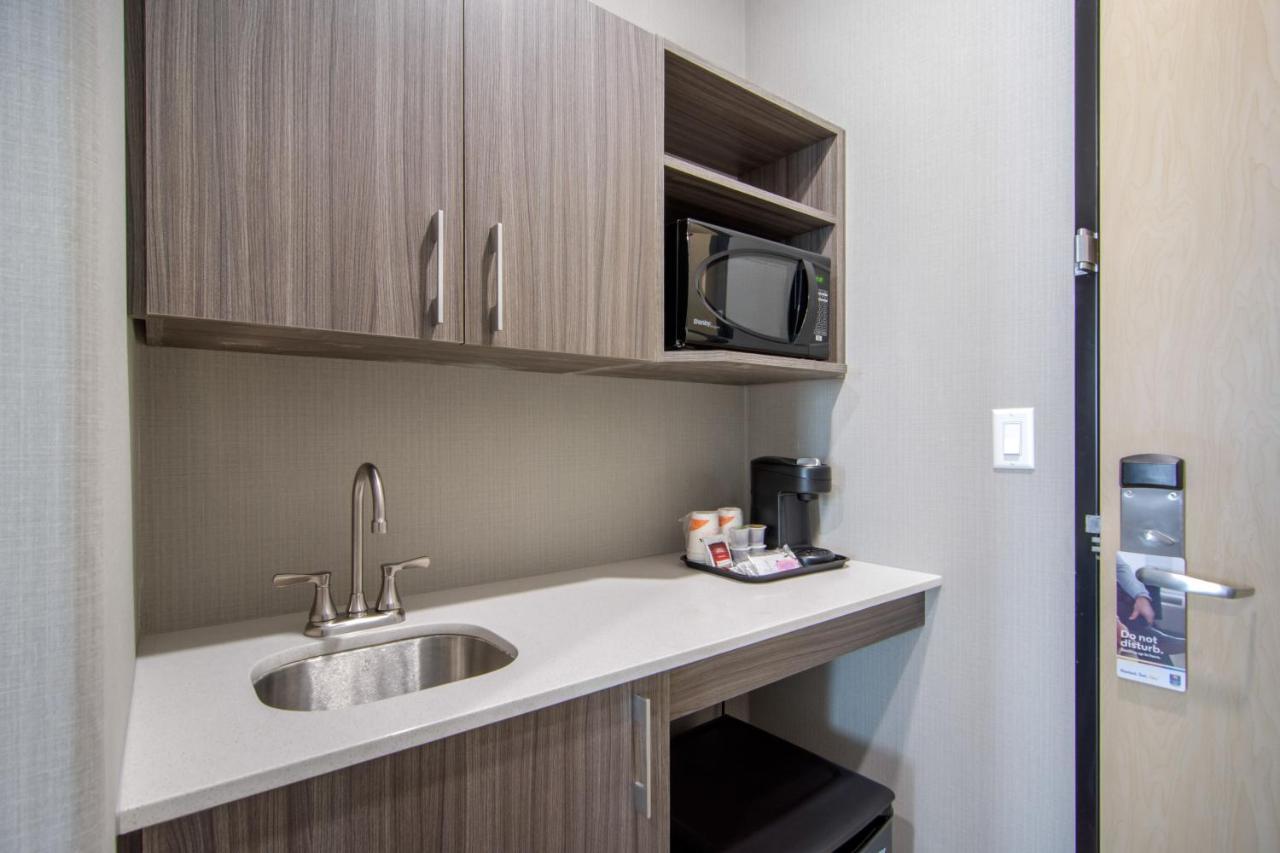 Comfort Inn & Suites North Battleford Εξωτερικό φωτογραφία