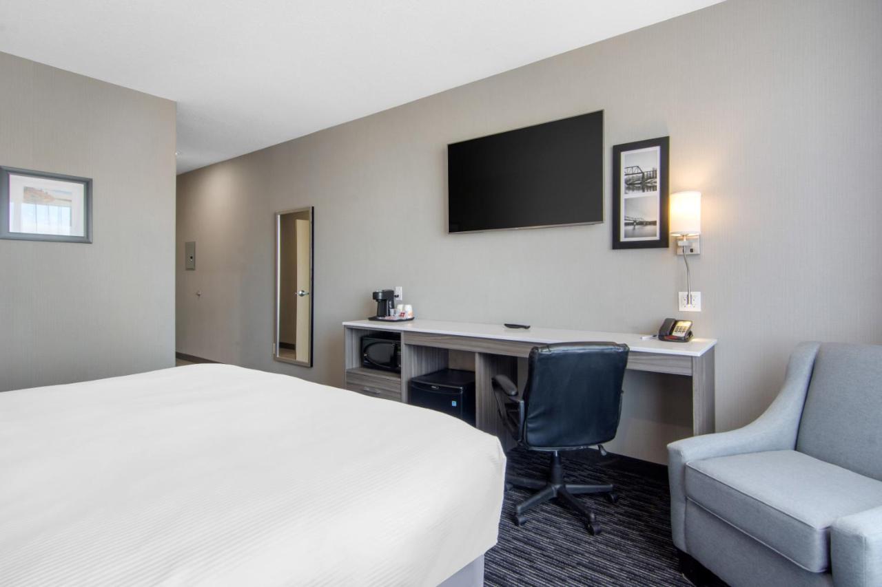 Comfort Inn & Suites North Battleford Εξωτερικό φωτογραφία