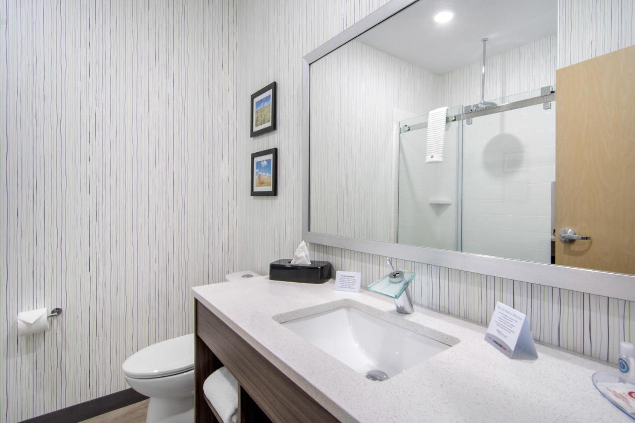 Comfort Inn & Suites North Battleford Εξωτερικό φωτογραφία