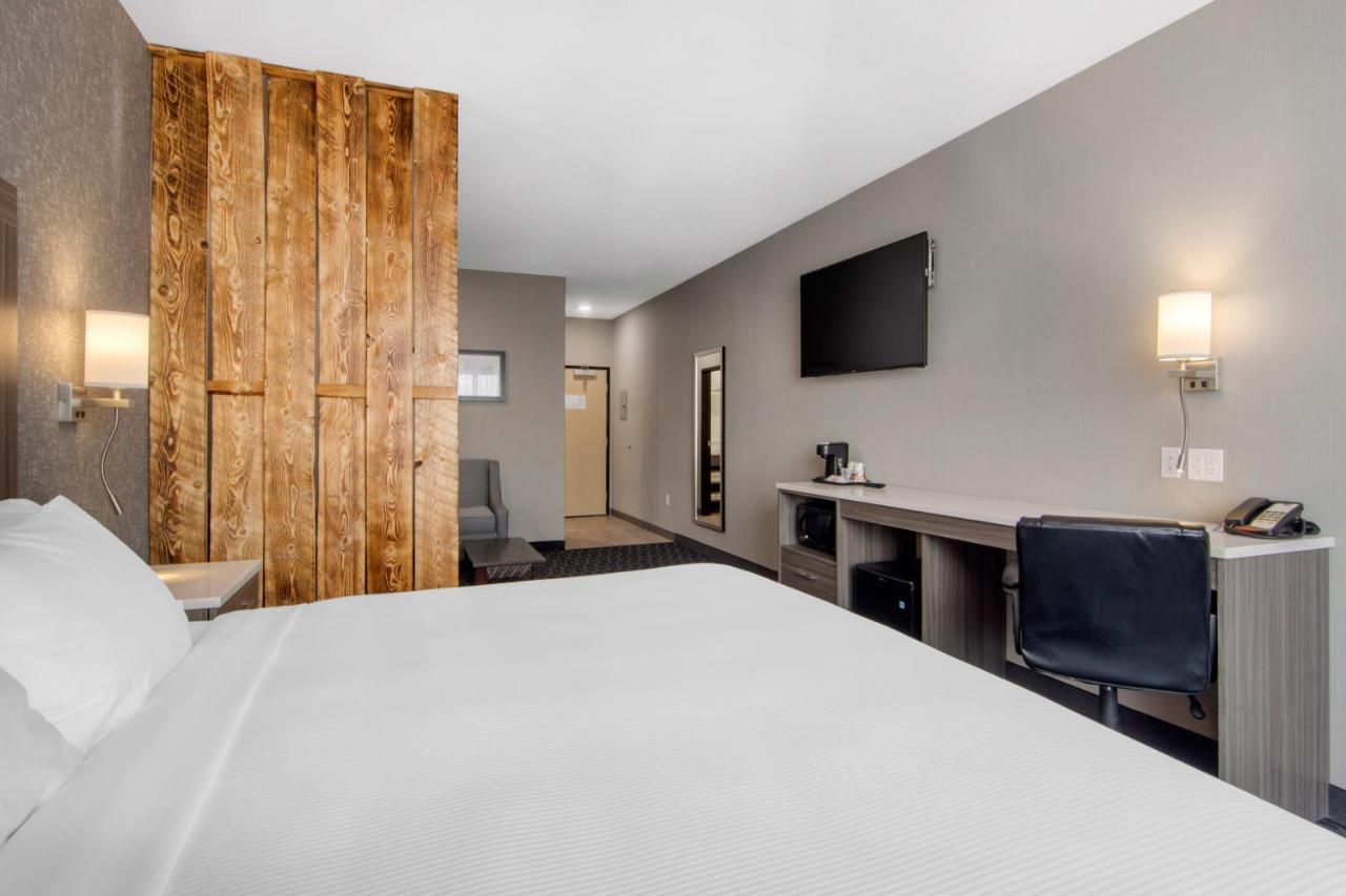 Comfort Inn & Suites North Battleford Εξωτερικό φωτογραφία